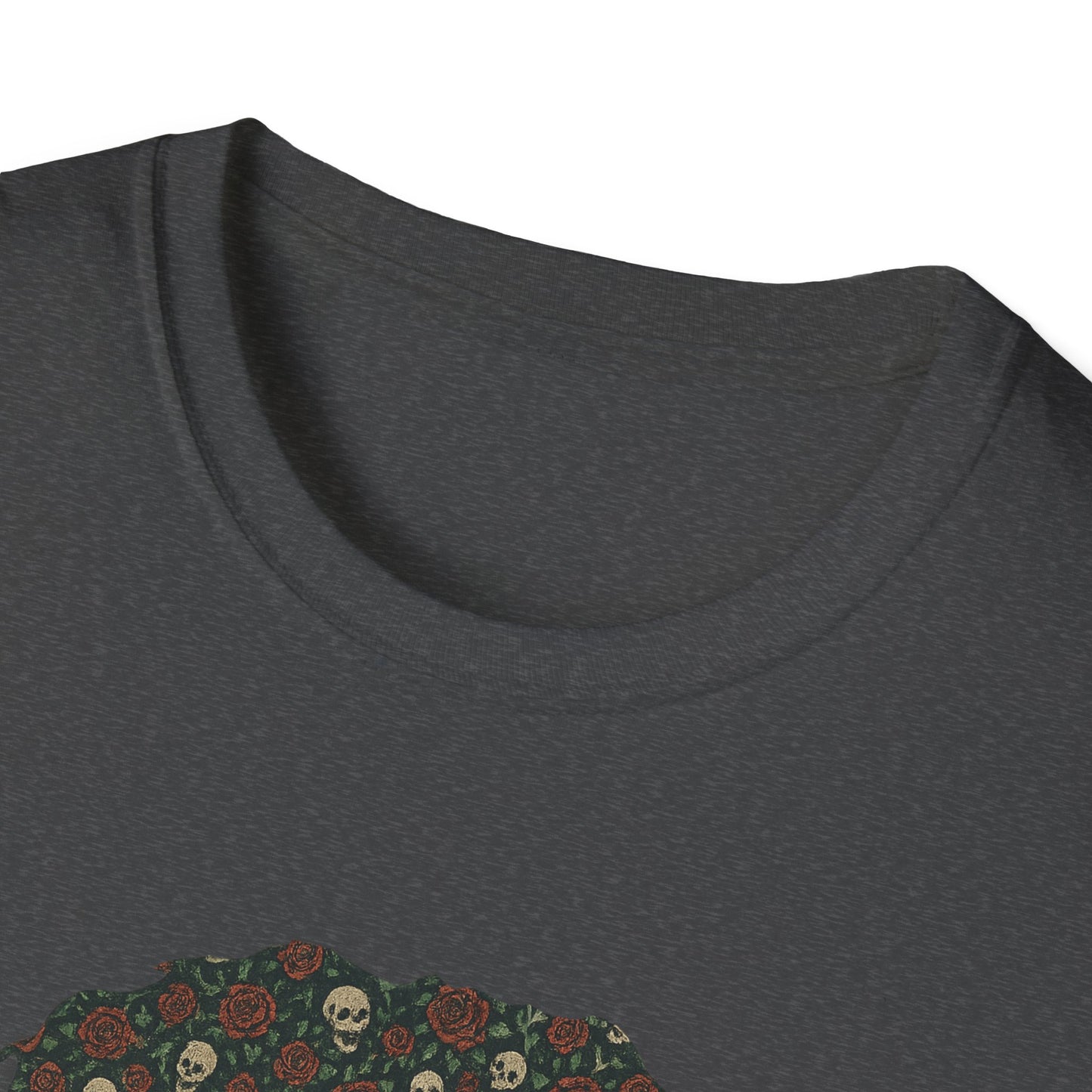 Skull & Roses Jerry Life is dead. T-Shirt