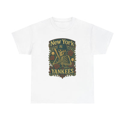 New York Yankees Retro Poster Art T-shirt